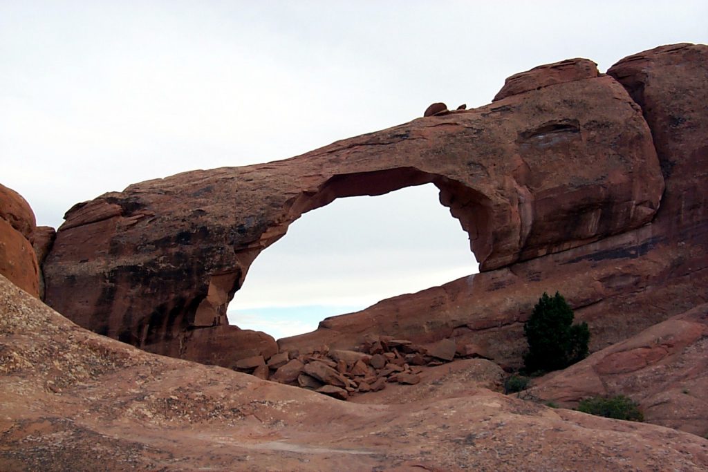 Right close to the camp amphitheatre is the 'Skyline Arch' shown below just as the sun is going down. The view is west into the sun, so the contrast with the sky is poor.