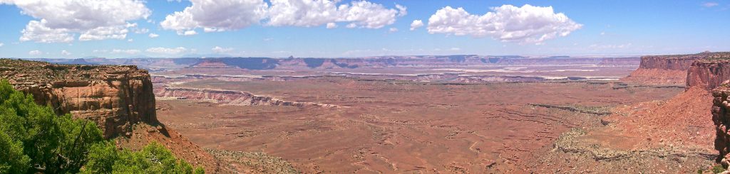 Out at the end of the mesa looking west.