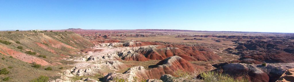 At the northern end of the park, you can see some spectacular views of the painted desert.